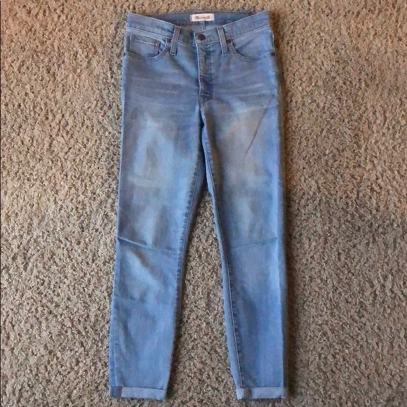 9” High-Rise Skinny Cuffed Jeans: Light Wash - Picture 2 of 5